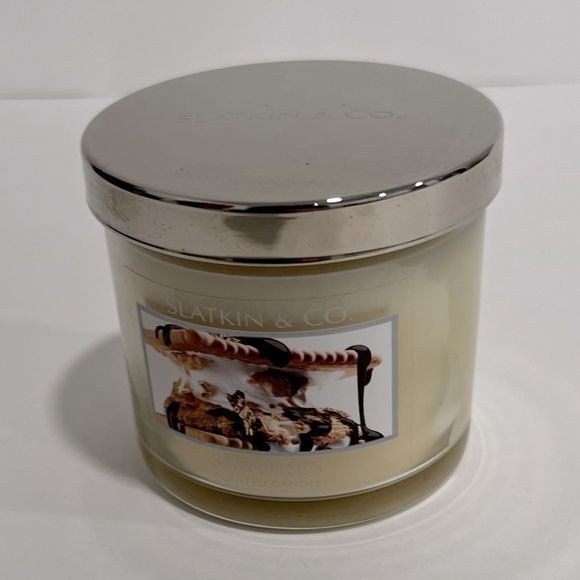 Bath & Body Works Scented Candle S’mores 4oz Jar NWT - Picture 2 of 3